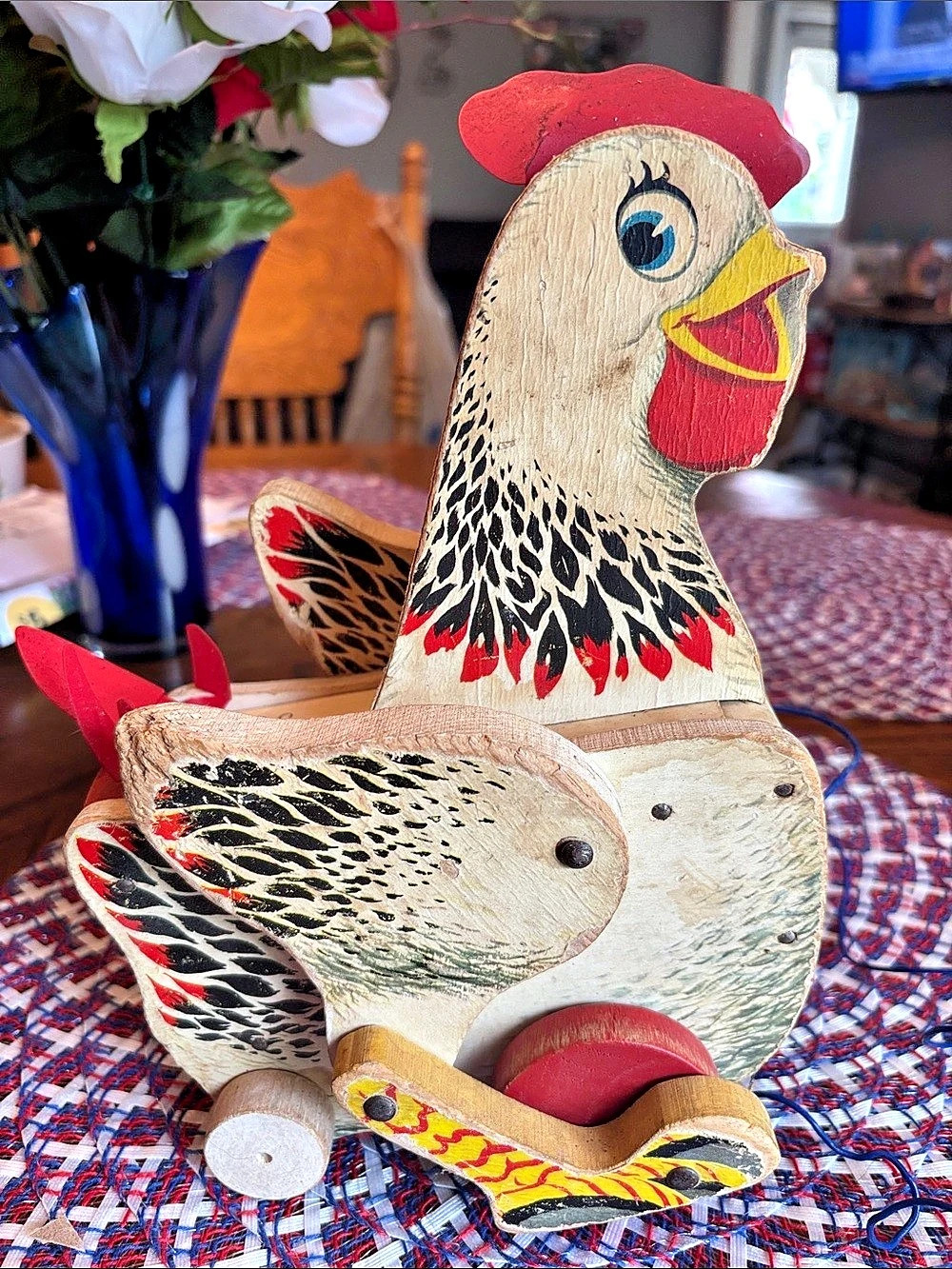 Fisher-Price The Cackling Hen Wooden Pull Toy Chicken Red & Multicolor